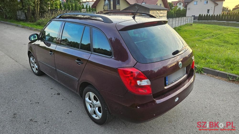 2010' Skoda Fabia 1.2 Tsi Classic photo #4