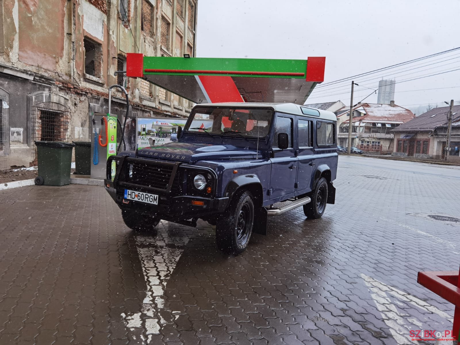 2009' Land Rover Defender 110 photo #7