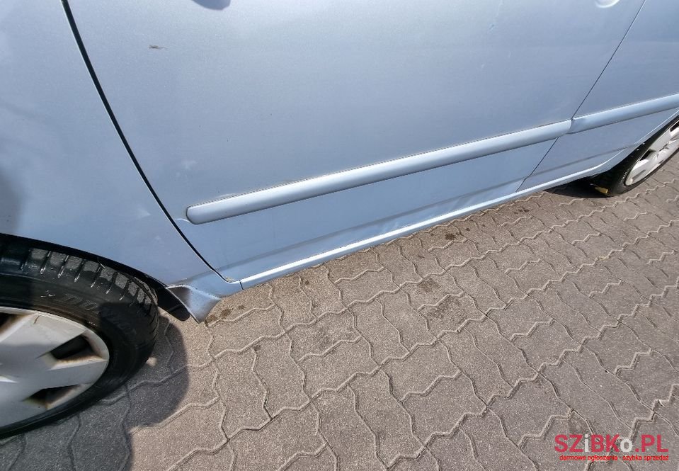 2005' Toyota Corolla photo #5