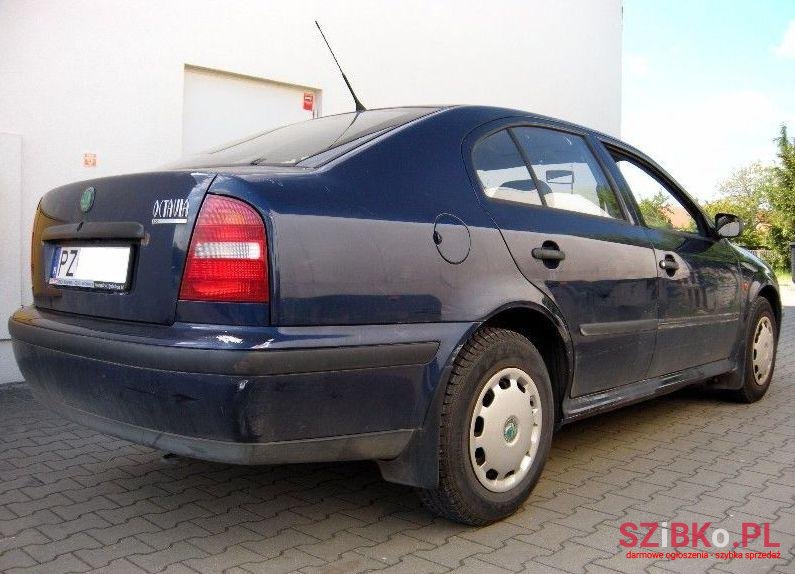 1998' Skoda Octavia photo #2