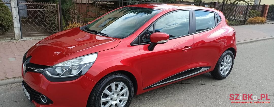 2013' Renault Clio photo #4