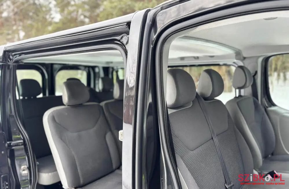 2013' Opel Vivaro photo #3