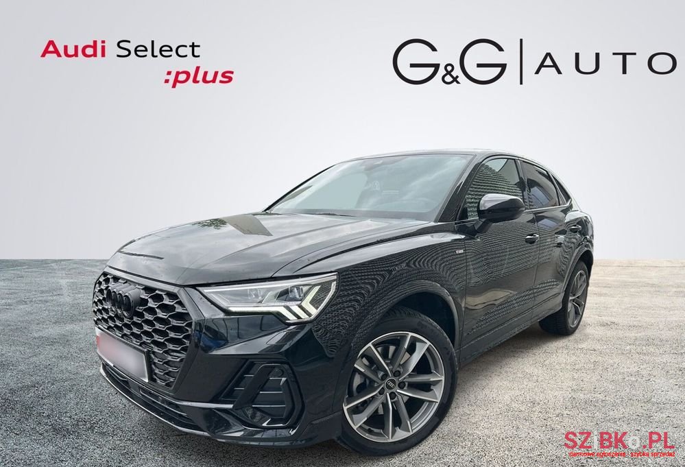 2024' Audi Q3 Sportback photo #1