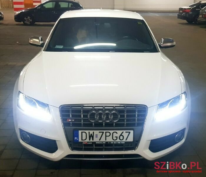 2010' Audi S5 photo #2