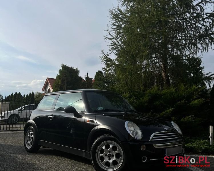 2005' MINI One Standard photo #2