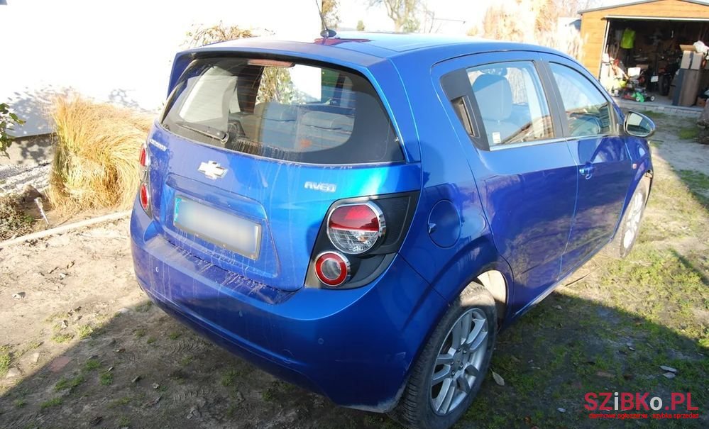 2011' Chevrolet Aveo photo #6