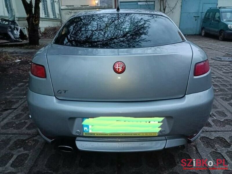 2006' Alfa Romeo photo #2