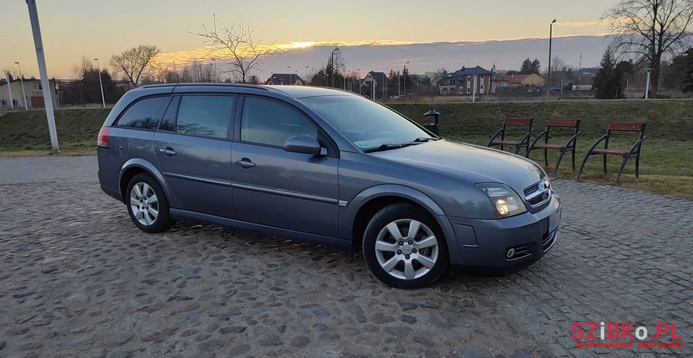 2005' Opel Vectra 1.9 Cdti Elegance photo #1