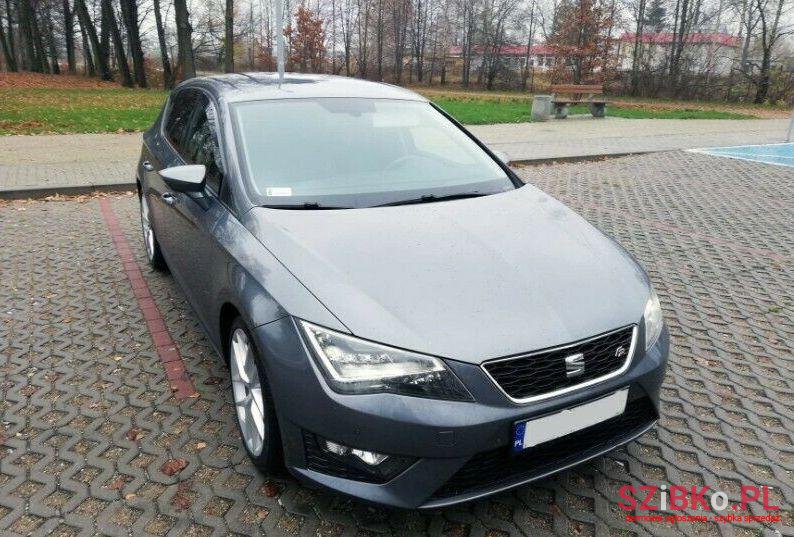 2015' SEAT Leon photo #1