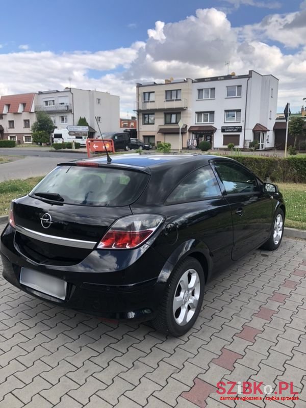 2008' Opel Astra photo #3