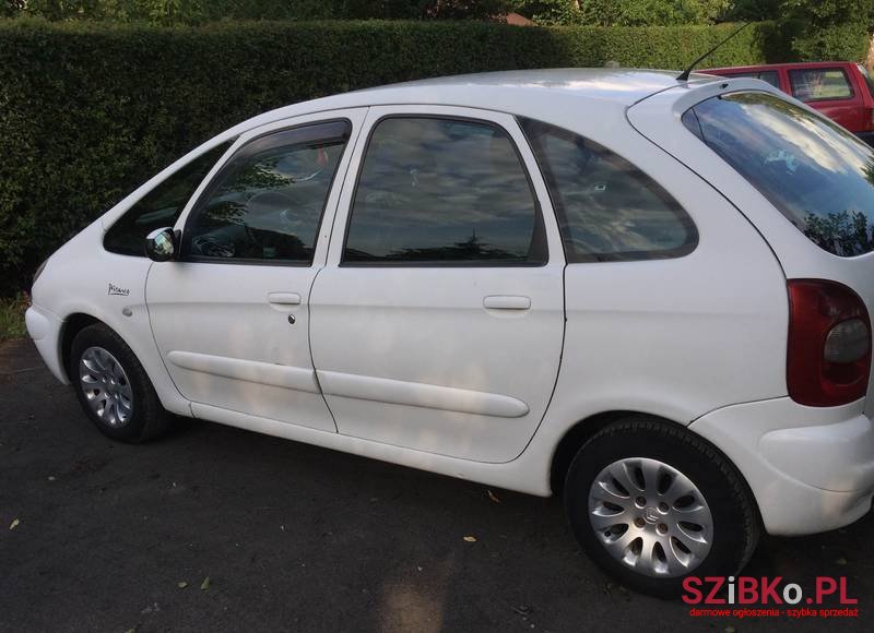 2003' Citroen Xsara Picasso photo #3