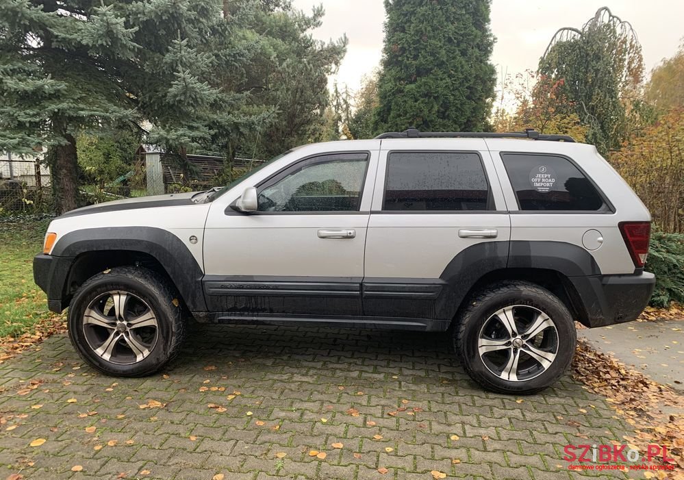 2005' Jeep Grand Cherokee photo #1