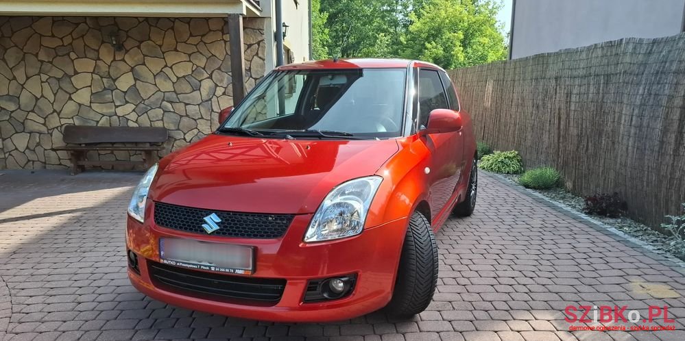2009' Suzuki Swift photo #3