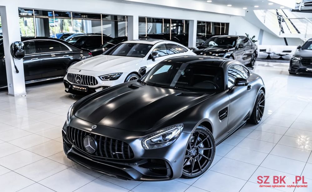 2017' Mercedes-Benz AMG GT photo #2