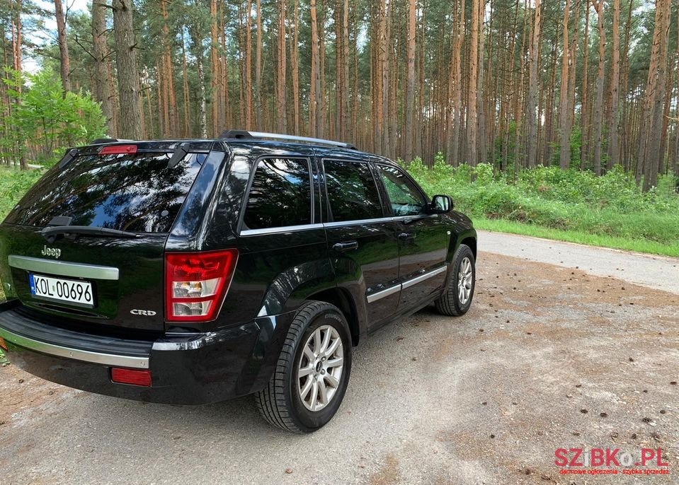 2007' Jeep Grand Cherokee photo #3