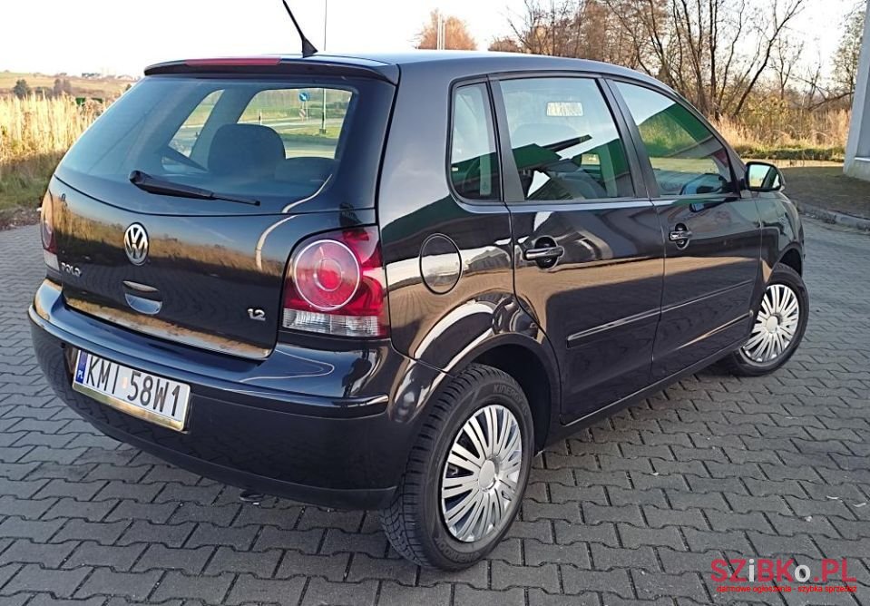 2008' Volkswagen Polo photo #4