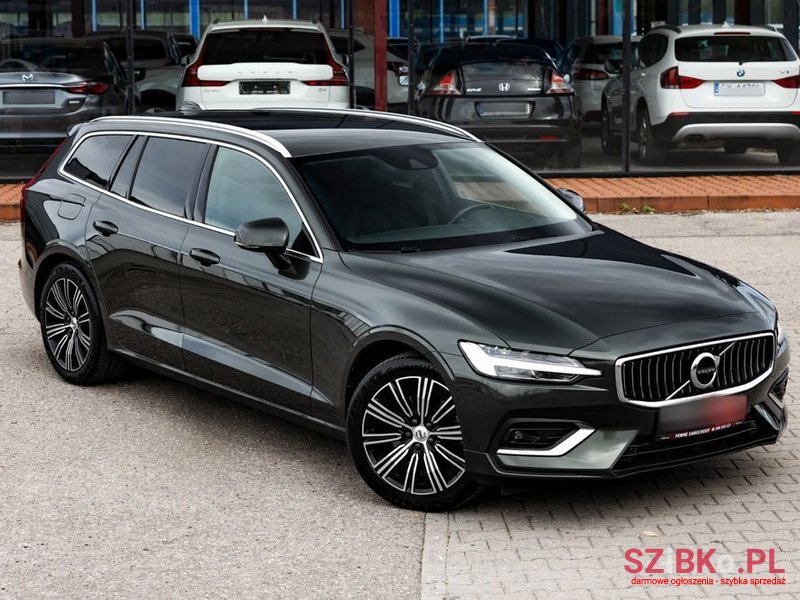 2020' Volvo V60 D4 Geartronic Inscription photo #6