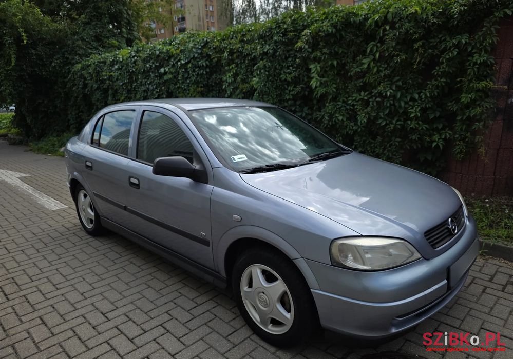2009' Opel Astra 1.4 Essentia photo #1