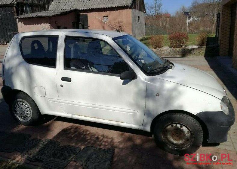 2008' Fiat Seicento photo #1