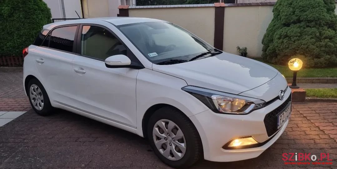 2018' Hyundai i20 photo #1