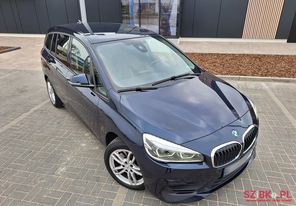 2020' BMW 2 Series photo #6