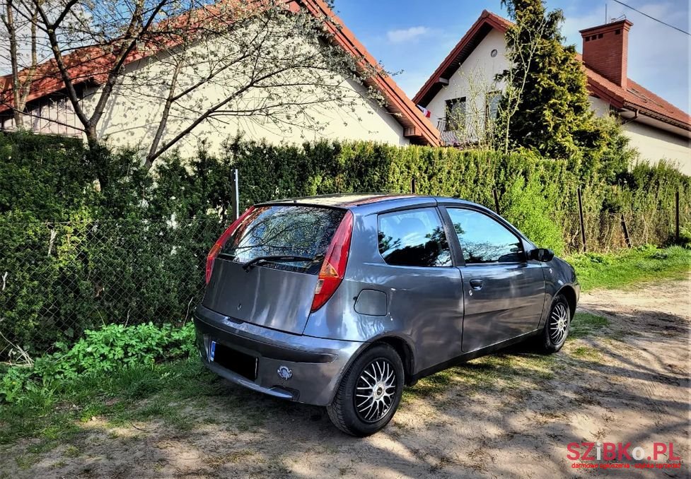 2001' Fiat Punto photo #4