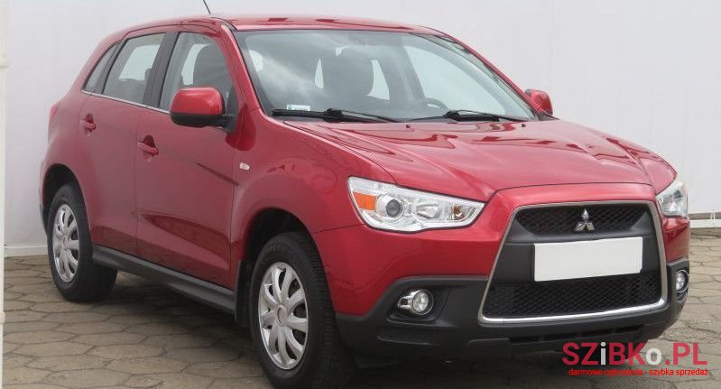 2011' Mitsubishi ASX photo #1