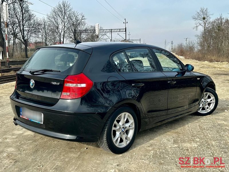 2008' BMW 1 Series 118D photo #3