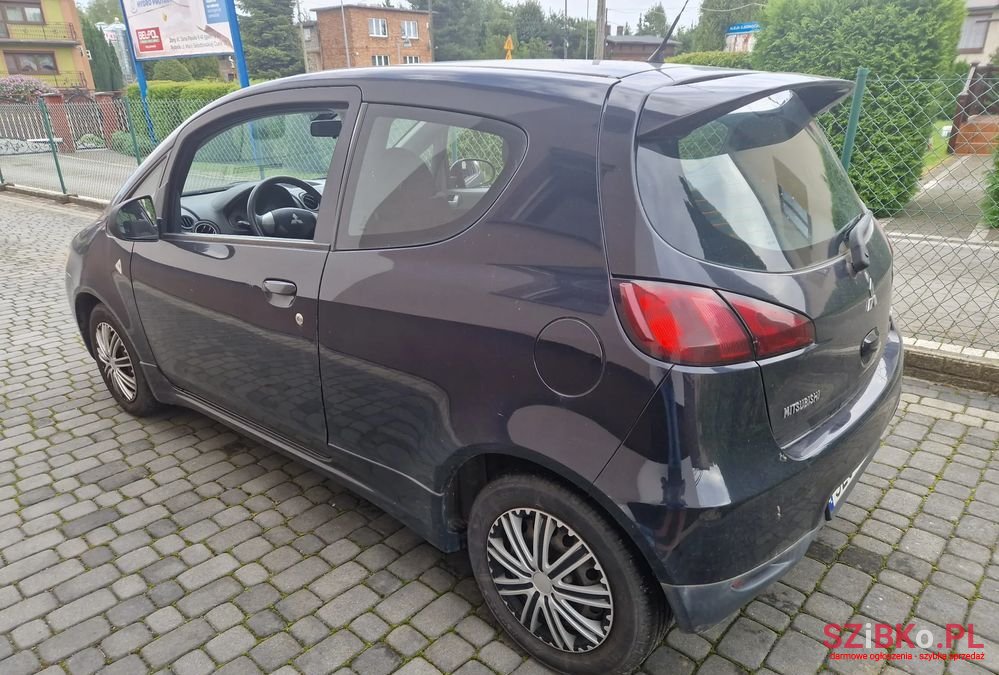 2009' Mitsubishi Colt 1.3 Instyle photo #3