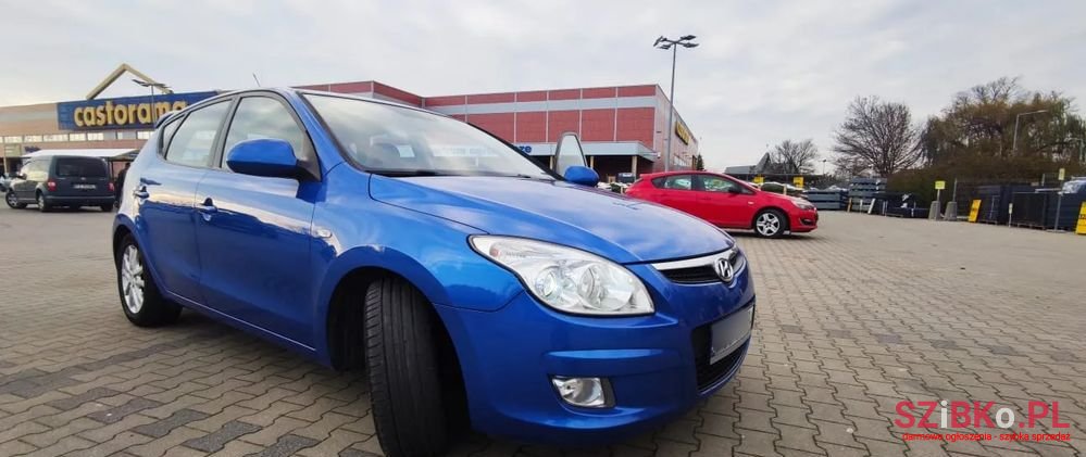 2007' Hyundai i30 1.6 Crdi Comfort photo #2