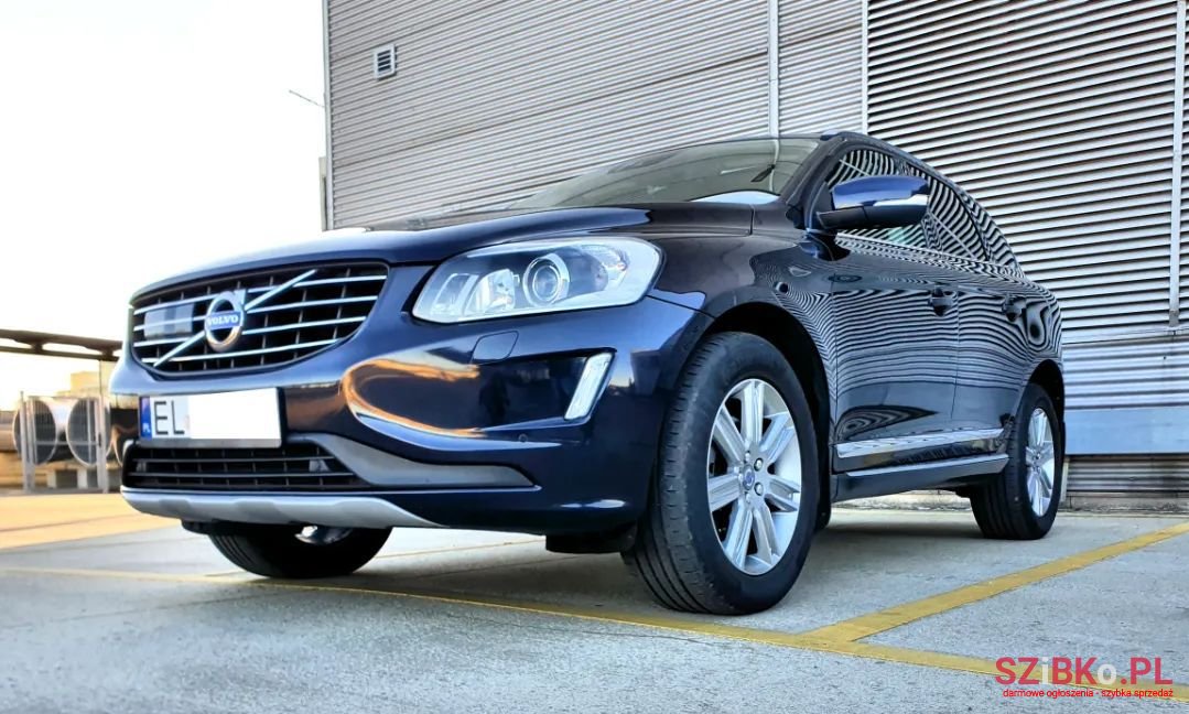2016' Volvo Xc 60 photo #2