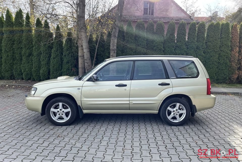 2004' Subaru Forester photo #2