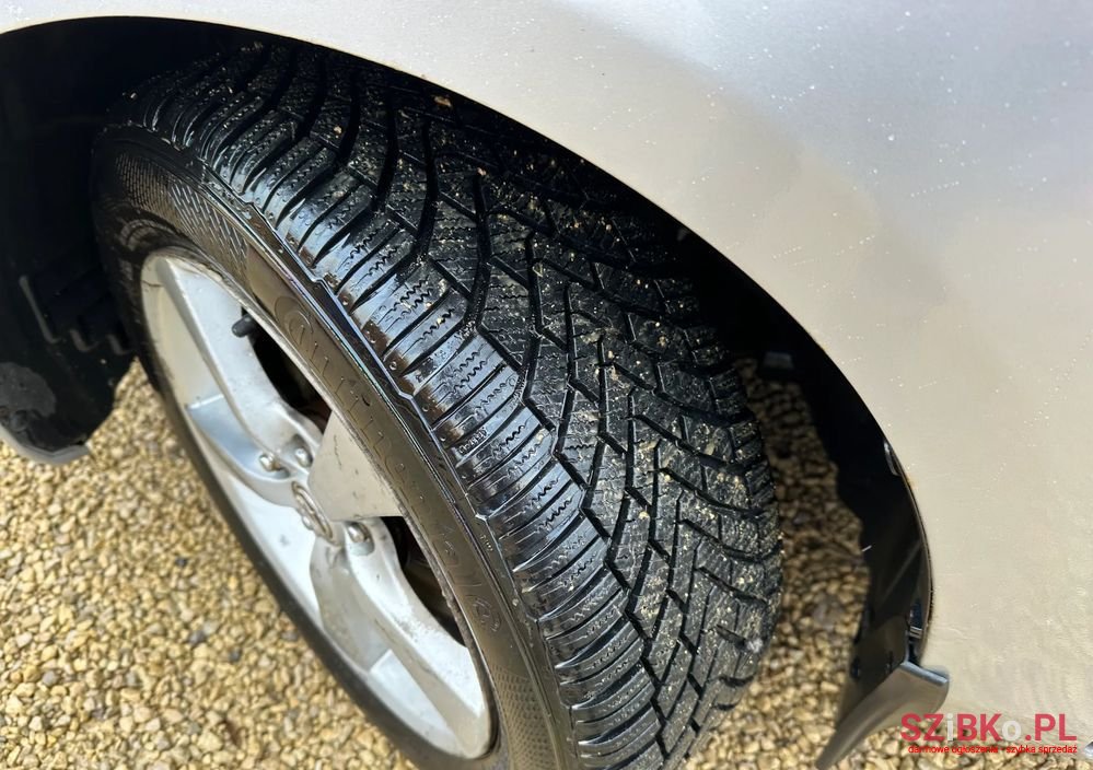 2004' Mazda 3 2.0 Sport photo #5