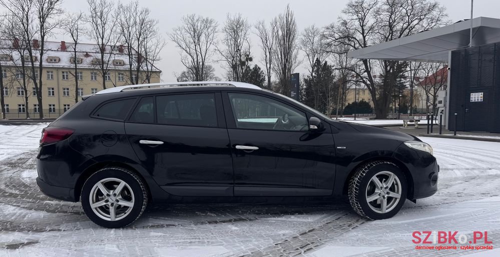 2011' Renault Megane 1.9 Dci Bose Edition photo #4