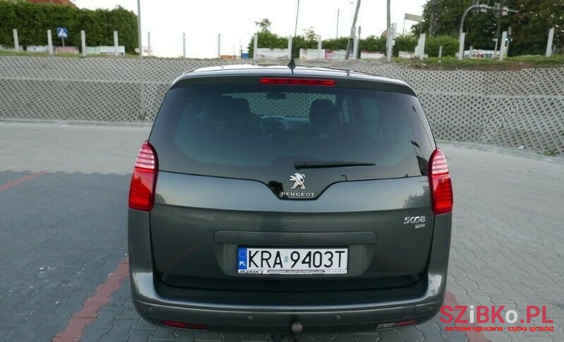 2014' Peugeot 5008 photo #5