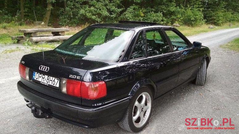 1992' Audi 80 photo #1