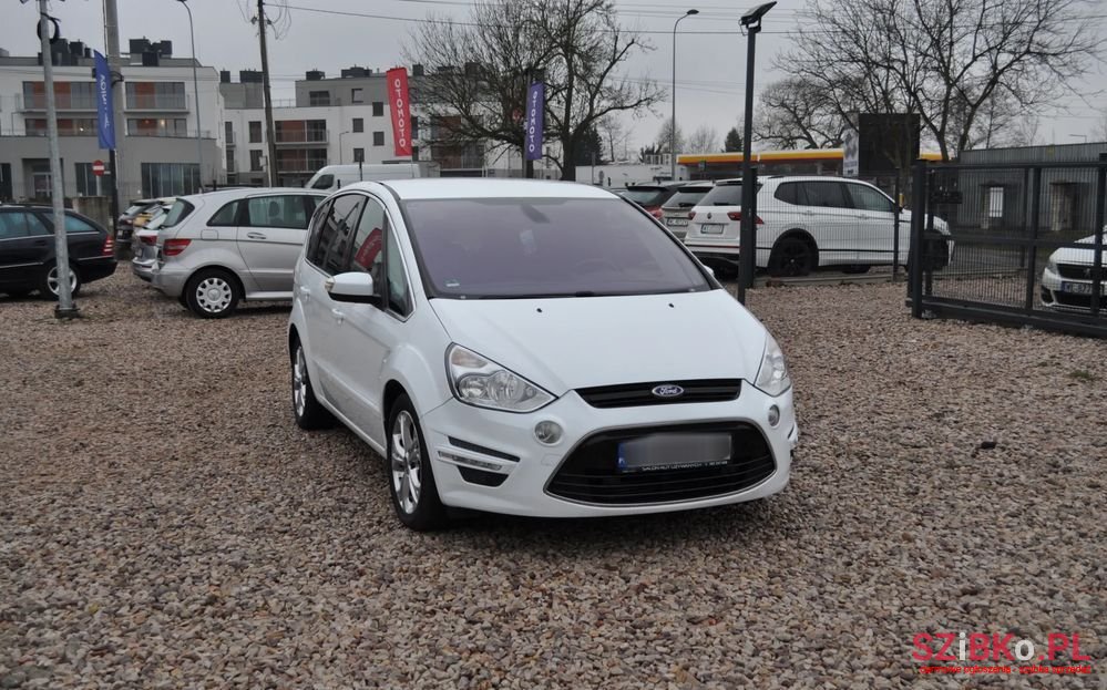 2011' Ford S-Max photo #3