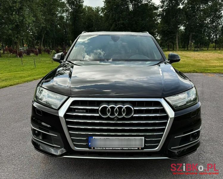 2016' Audi Q7 photo #6