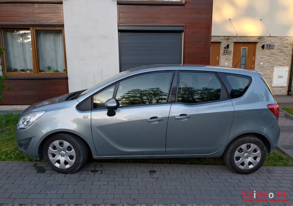 2010' Opel Meriva photo #3