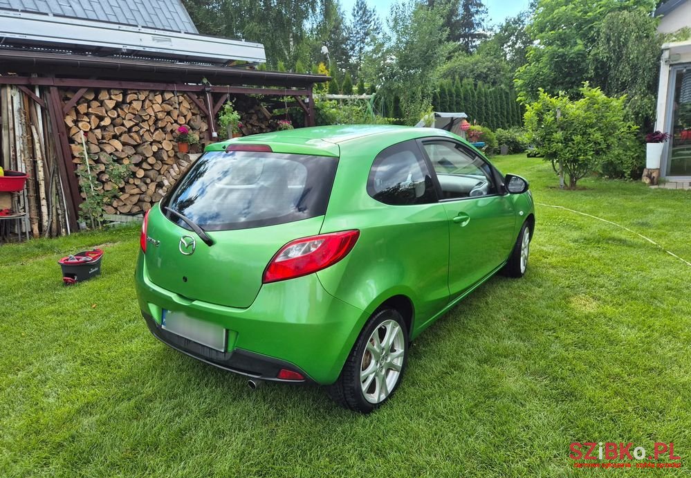 2008' Mazda 2 photo #3