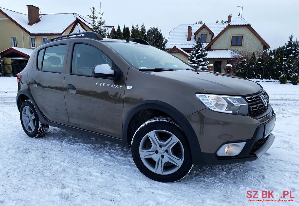 2018' Dacia Sandero Stepway photo #2