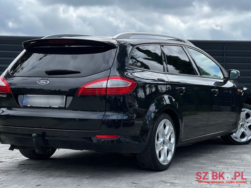 2010' Ford Mondeo 2.0 Titanium photo #6