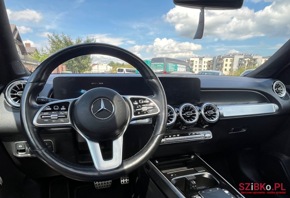 2022' Mercedes-Benz GLB photo #6