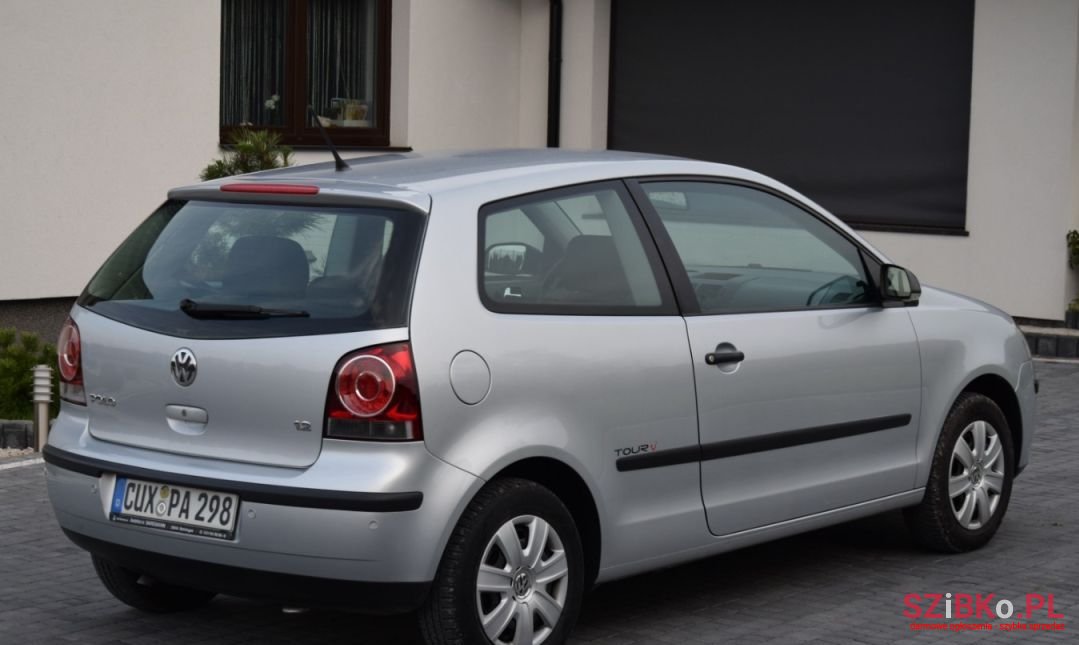 2008' Volkswagen Polo photo #4