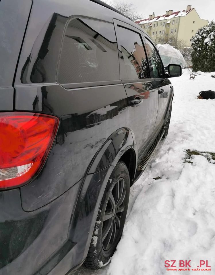 2014' Fiat Freemont photo #3