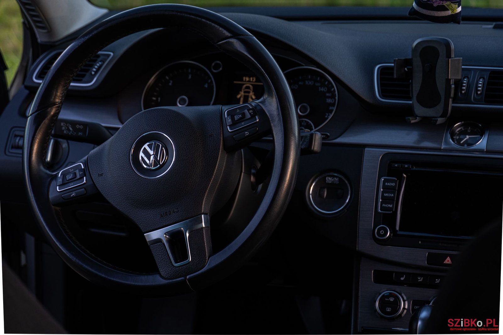 2014' Volkswagen Passat B7 BlueMotion photo #6