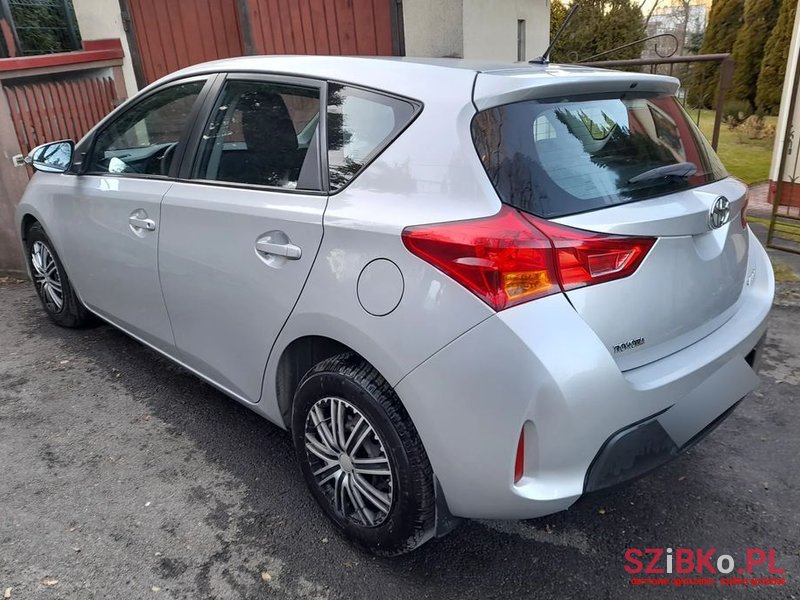 2014' Toyota Auris 1.33 Vvt-I Active photo #3