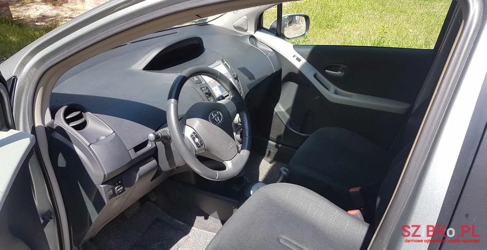 2007' Toyota Yaris photo #6