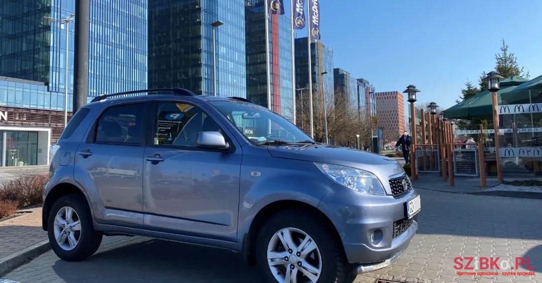 2011' Daihatsu Terios photo #2