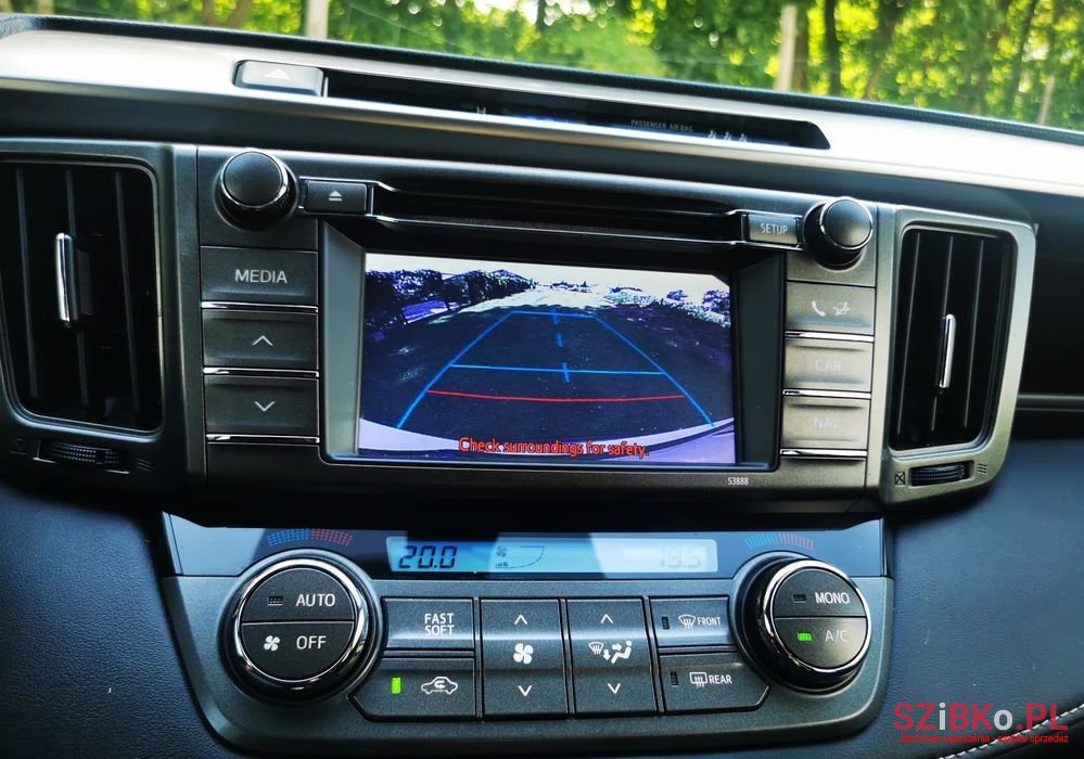 2013' Toyota RAV4 photo #5